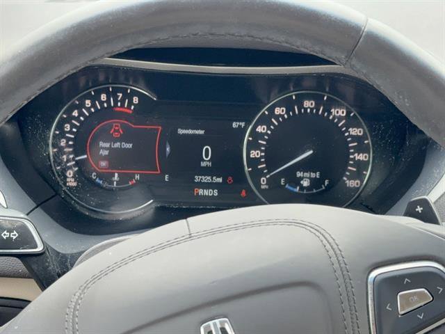 Used 2017 Lincoln MKZ Select image 12