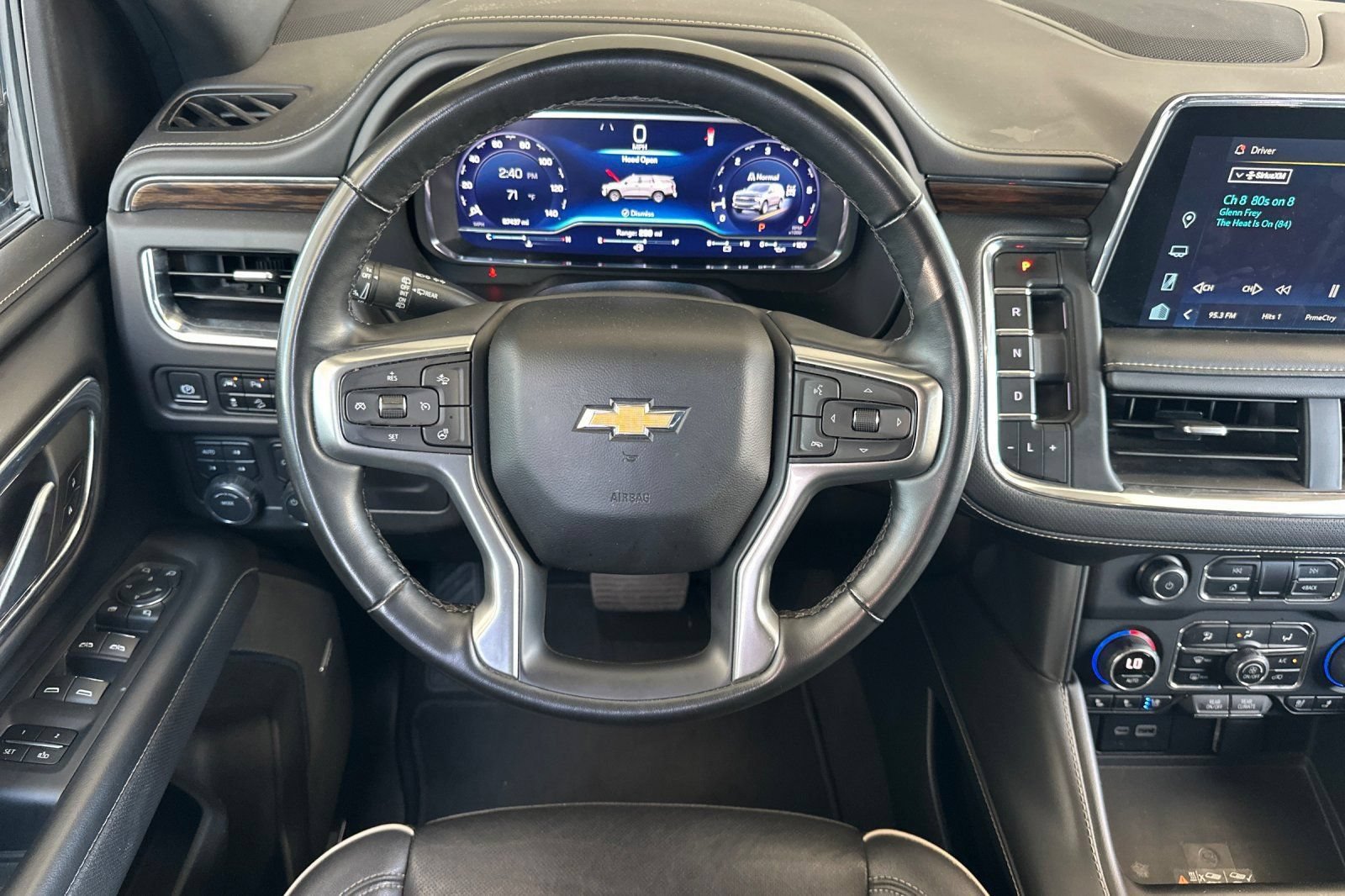 Used 2023 Chevrolet Suburban Premier AWD/4WD image 14