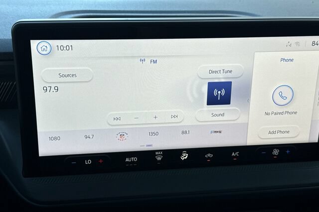 Used 2025 Ford Maverick Lobo AWD/4WD image 17