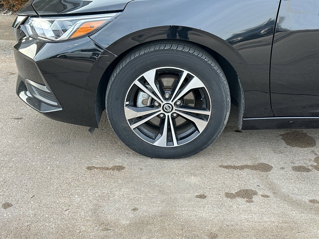 Used 2023 Nissan Sentra SV image 3