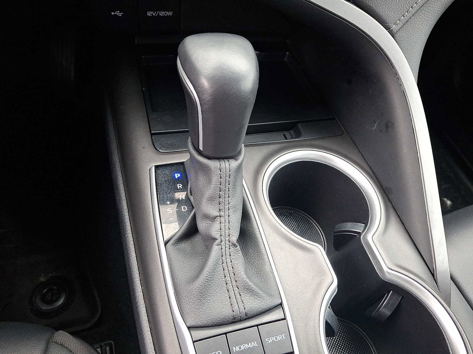 Certified 2024 Toyota Camry XLE w/ Navigation Package image 14