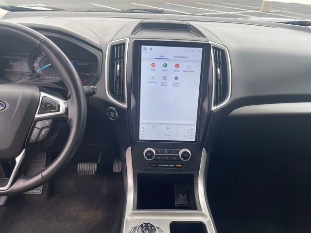 Used 2024 Ford Edge SEL image 20