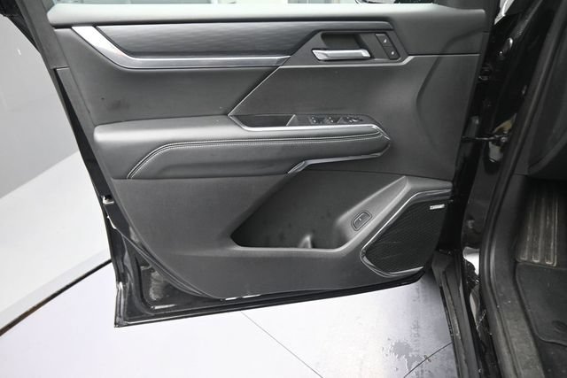 Used 2025 GMC Acadia Elevation FWD image 21