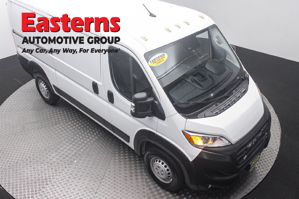 Used 2025 RAM ProMaster 2500 w/ Convenience Group FWD image 4