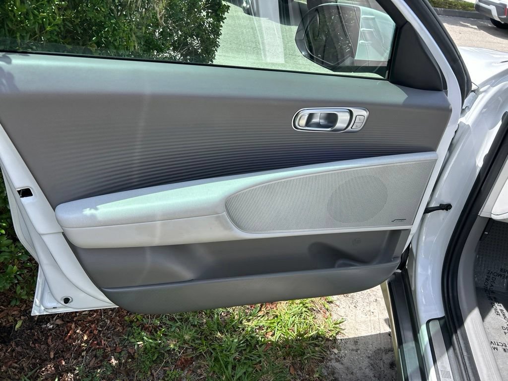 Used 2023 Hyundai Ioniq 6 Limited RWD image 17