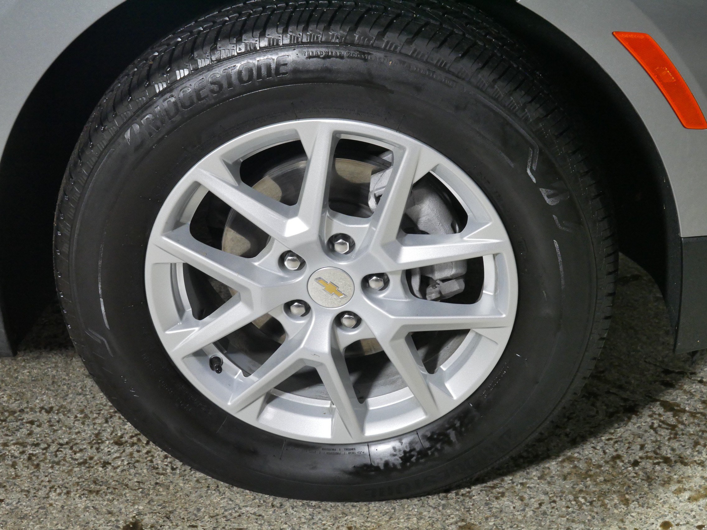 Used 2024 Chevrolet Equinox LT AWD/4WD image 15