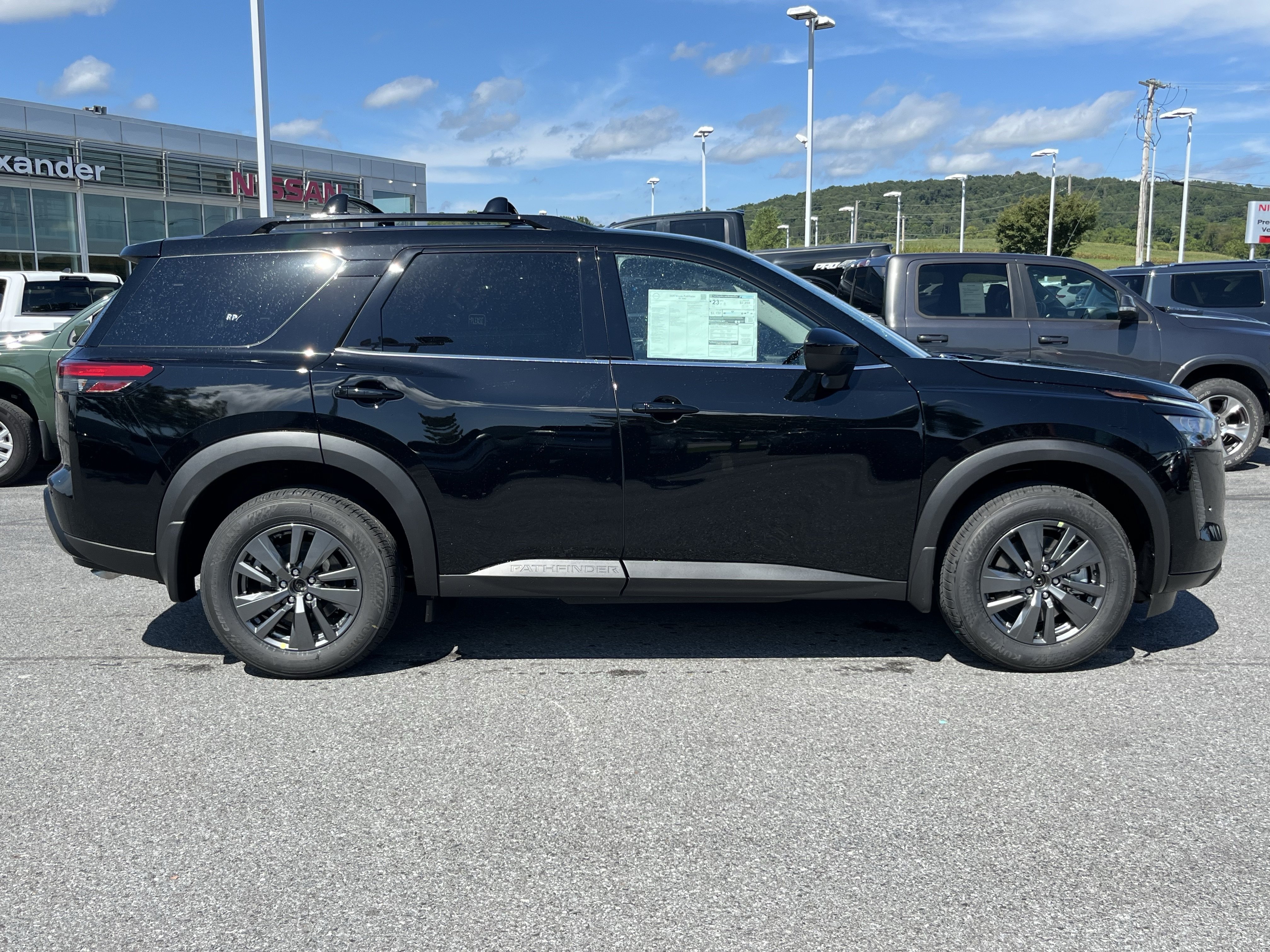 New 2026 Nissan Pathfinder SV AWD/4WD video 2