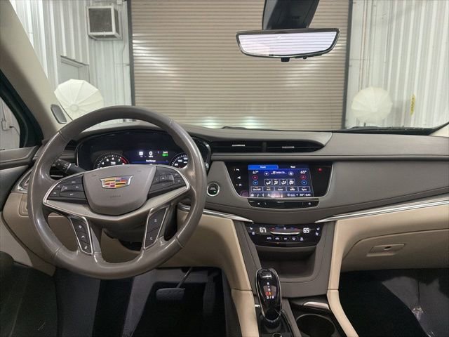 Used 2023 Cadillac XT5 Premium Luxury w/ Technology Package image 40