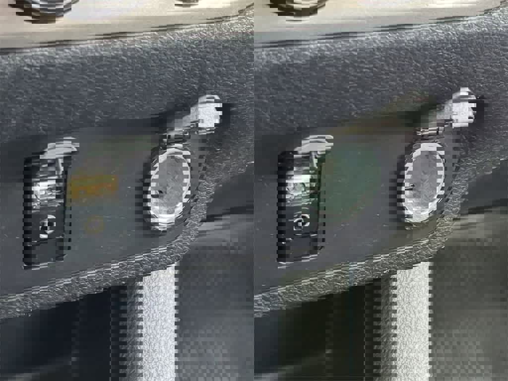 Used 2019 Toyota Tacoma SR w/ SR Convenience Package image 29