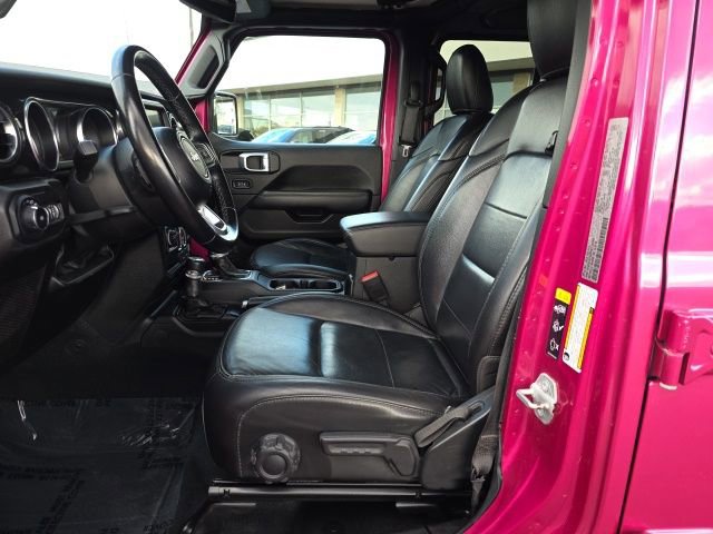 Used 2022 Jeep Wrangler Unlimited Sahara image 12