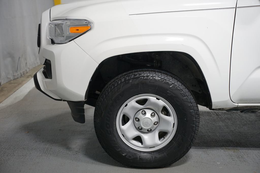Certified 2023 Toyota Tacoma SR image 5