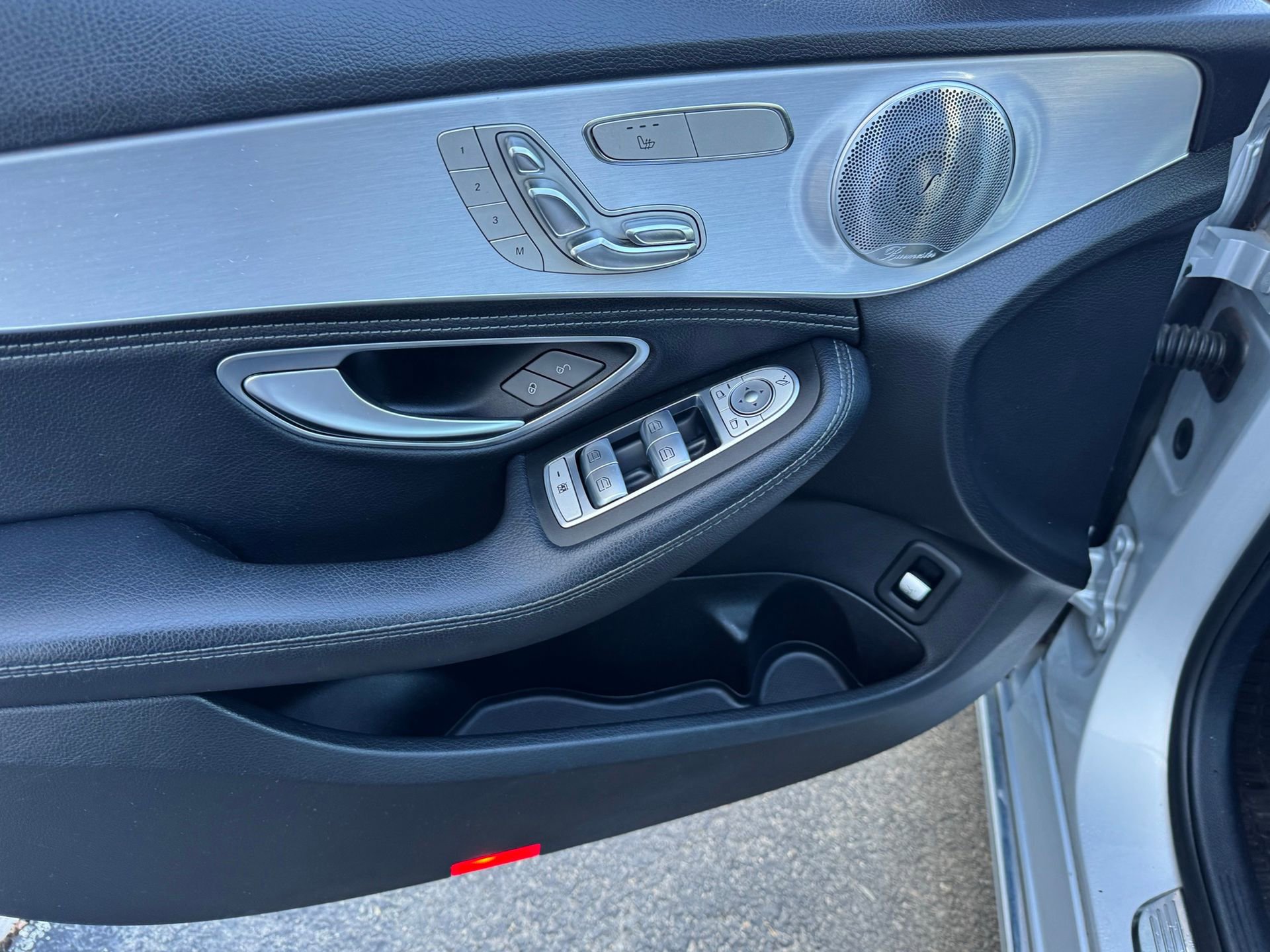 Used 2015 Mercedes-Benz C 300 4MATIC Sedan image 20