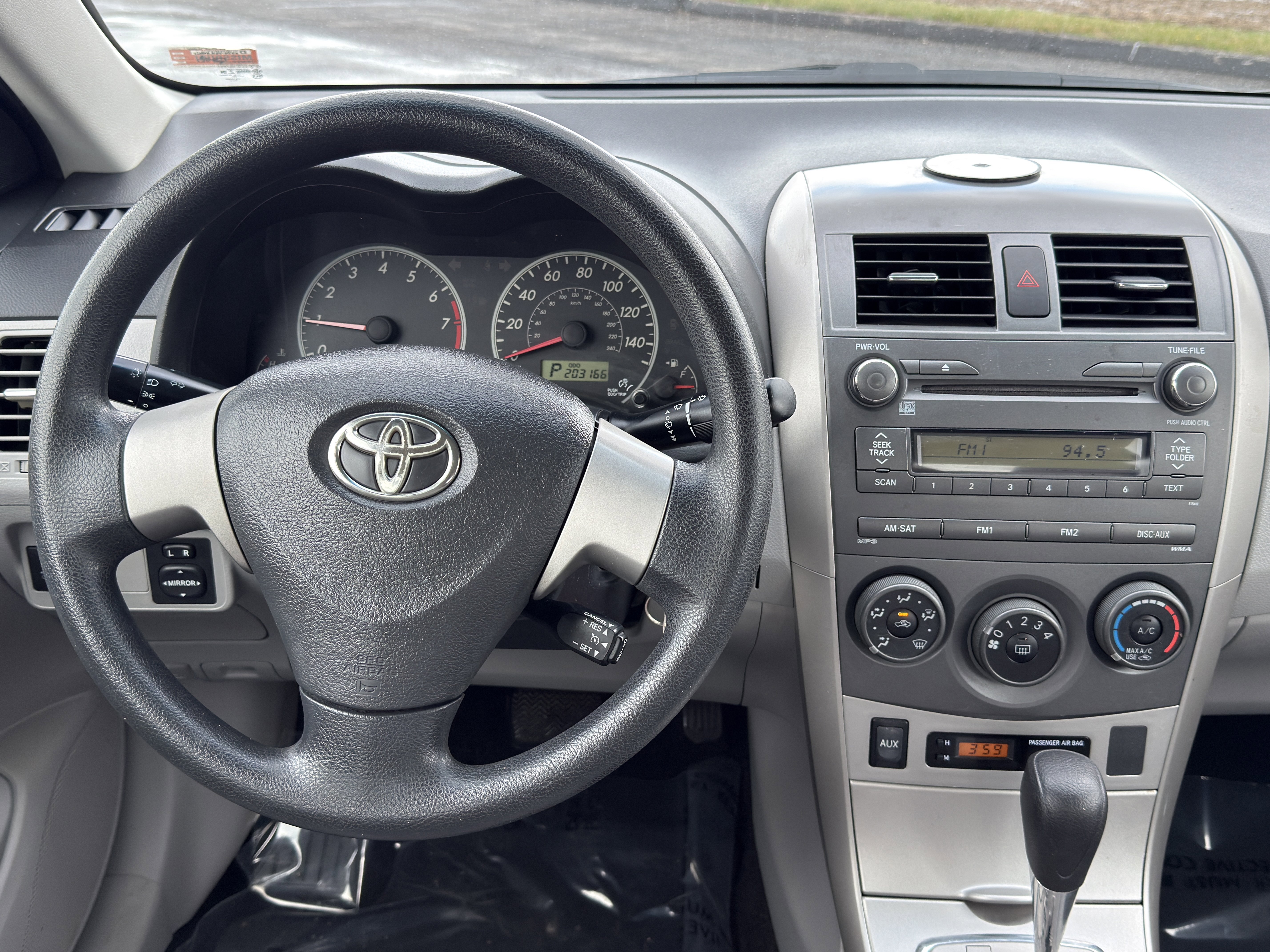 Used 2011 Toyota Corolla LE image 15