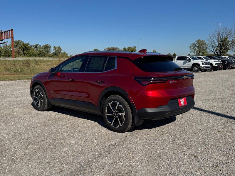 New 2026 Chevrolet Equinox EV LT FWD video 3