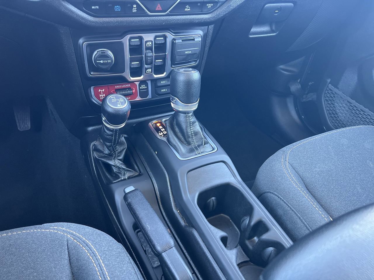 Used 2024 Jeep Wrangler Unlimited image 10