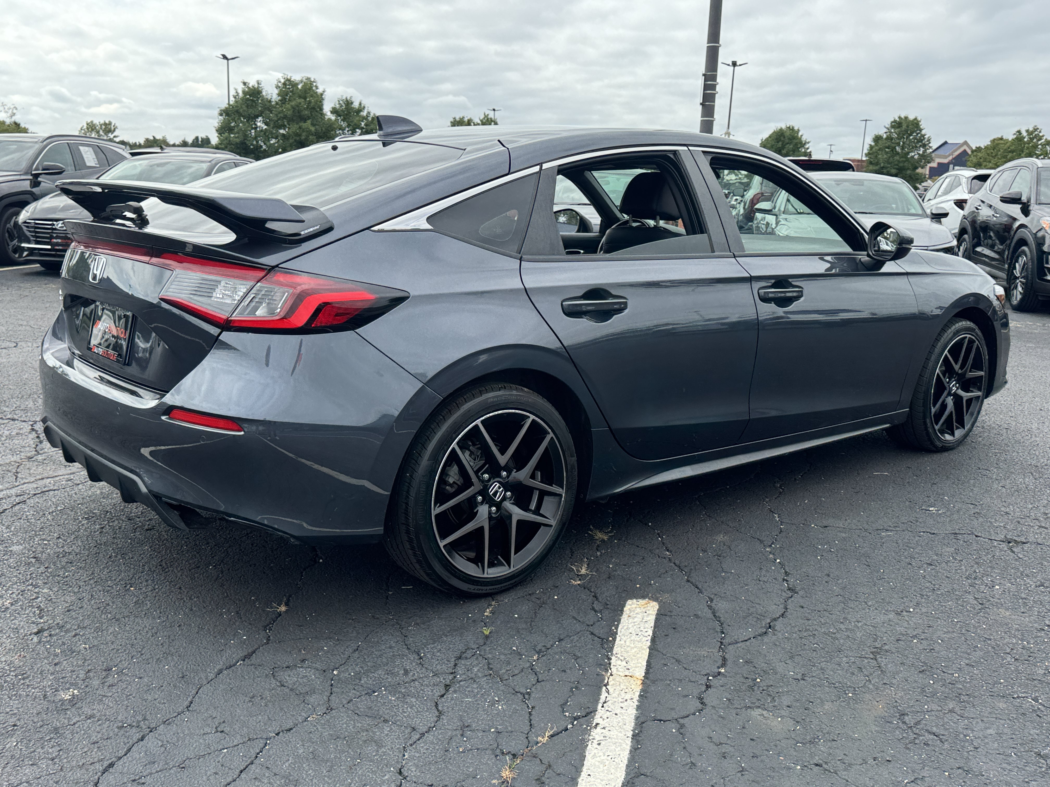 Used 2022 Honda Civic Sport Touring image 14