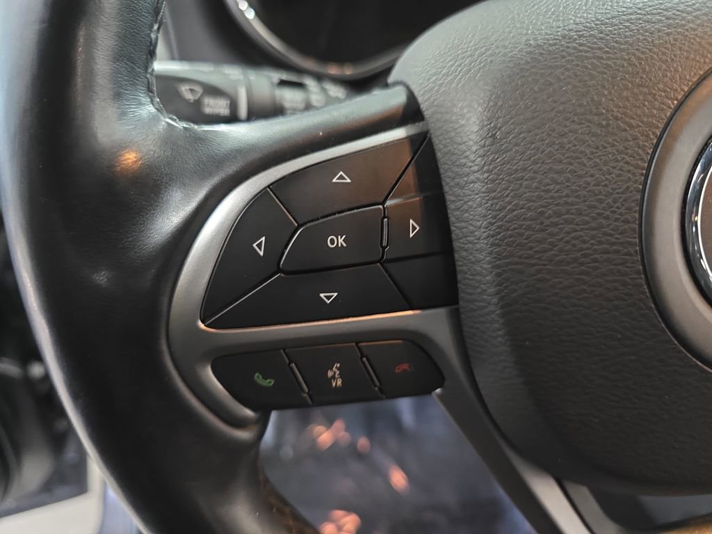 Certified 2020 Jeep Grand Cherokee Limited AWD/4WD image 17