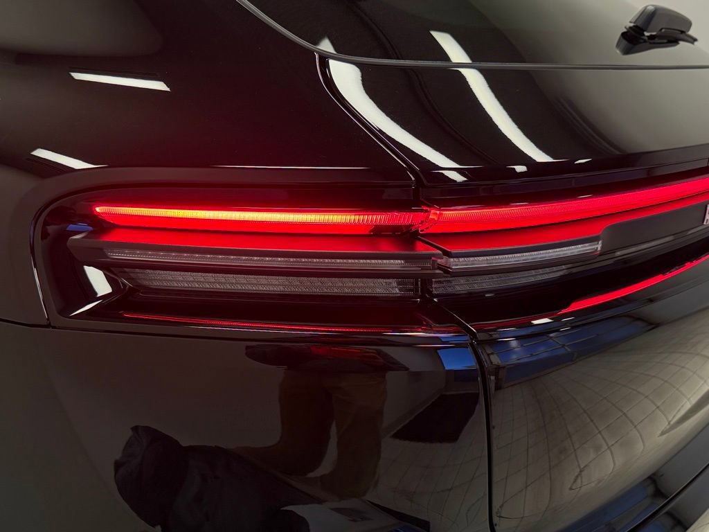 New 2025 Porsche Macan 4S Electric image 12