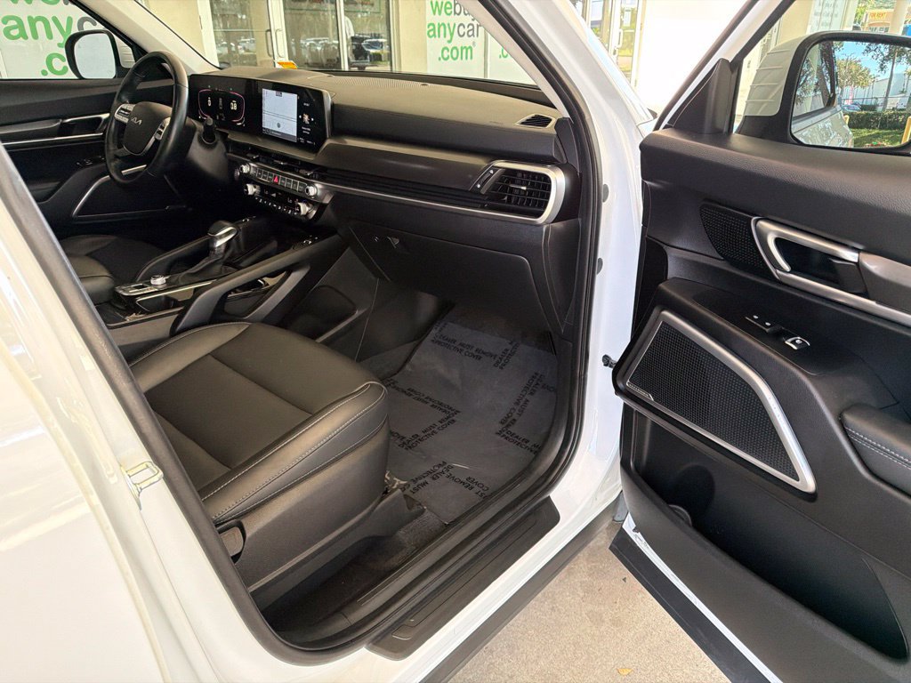 Used 2024 Kia Telluride S FWD image 28
