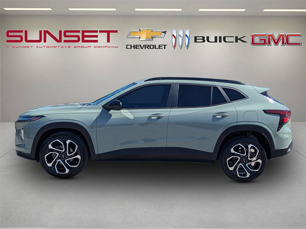 Certified 2024 Chevrolet Trax RS w/ Sunroof Package FWD image 4