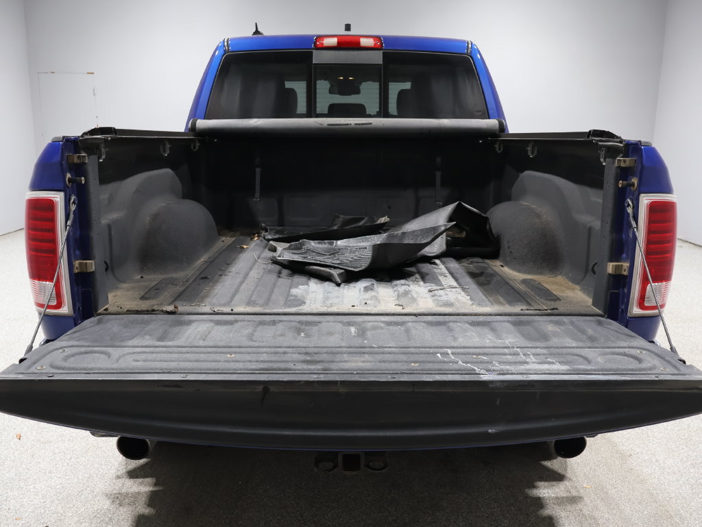 Used 2015 RAM 1500 Laramie w/ Convenience Group AWD/4WD image 4