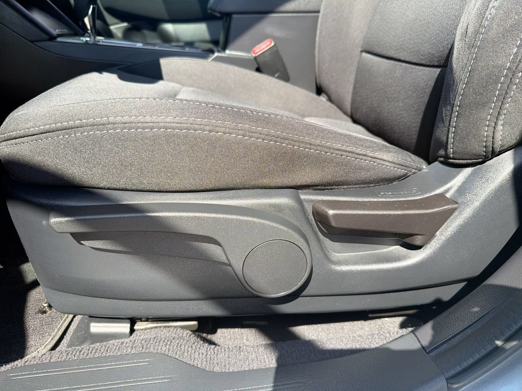 Used 2016 Subaru Legacy 2.5i AWD/4WD image 14