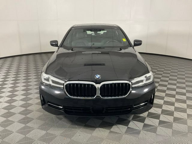 Certified 2023 BMW 530i xDrive w/ Premium Package AWD/4WD image 2