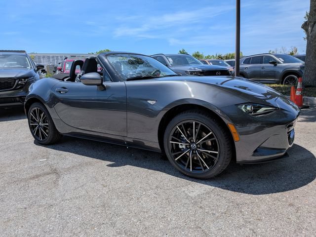 New 2026 MAZDA MX-5 Miata Grand Touring RWD image 2