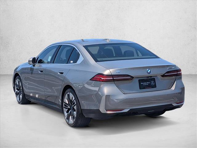 Used 2024 BMW i5 eDrive40i w/ Premium Package RWD image 8