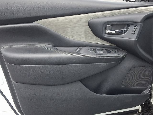 Used 2018 Nissan Murano Platinum w/ Cargo Package AWD/4WD image 12
