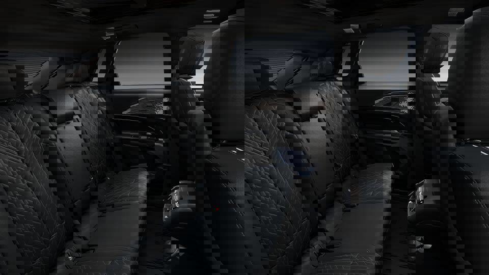 New 2026 Cadillac Lyriq V w/ Exterior Carbon Fiber Package image 70