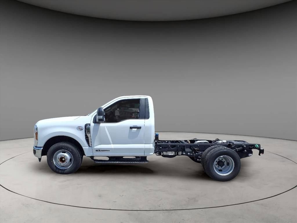 New 2024 Ford F350 XL w/ XL Chrome Package image 2