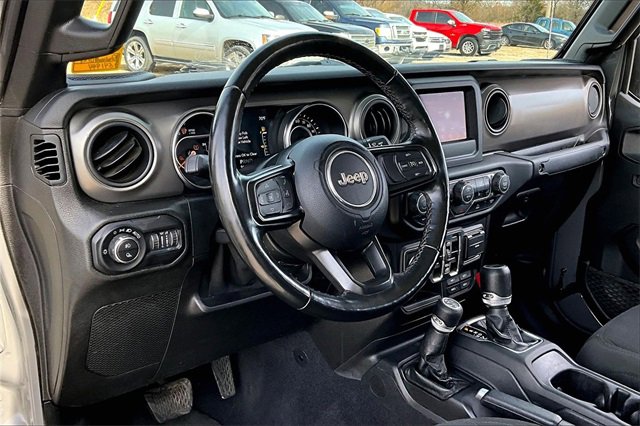 Used 2021 Jeep Gladiator Sport image 18