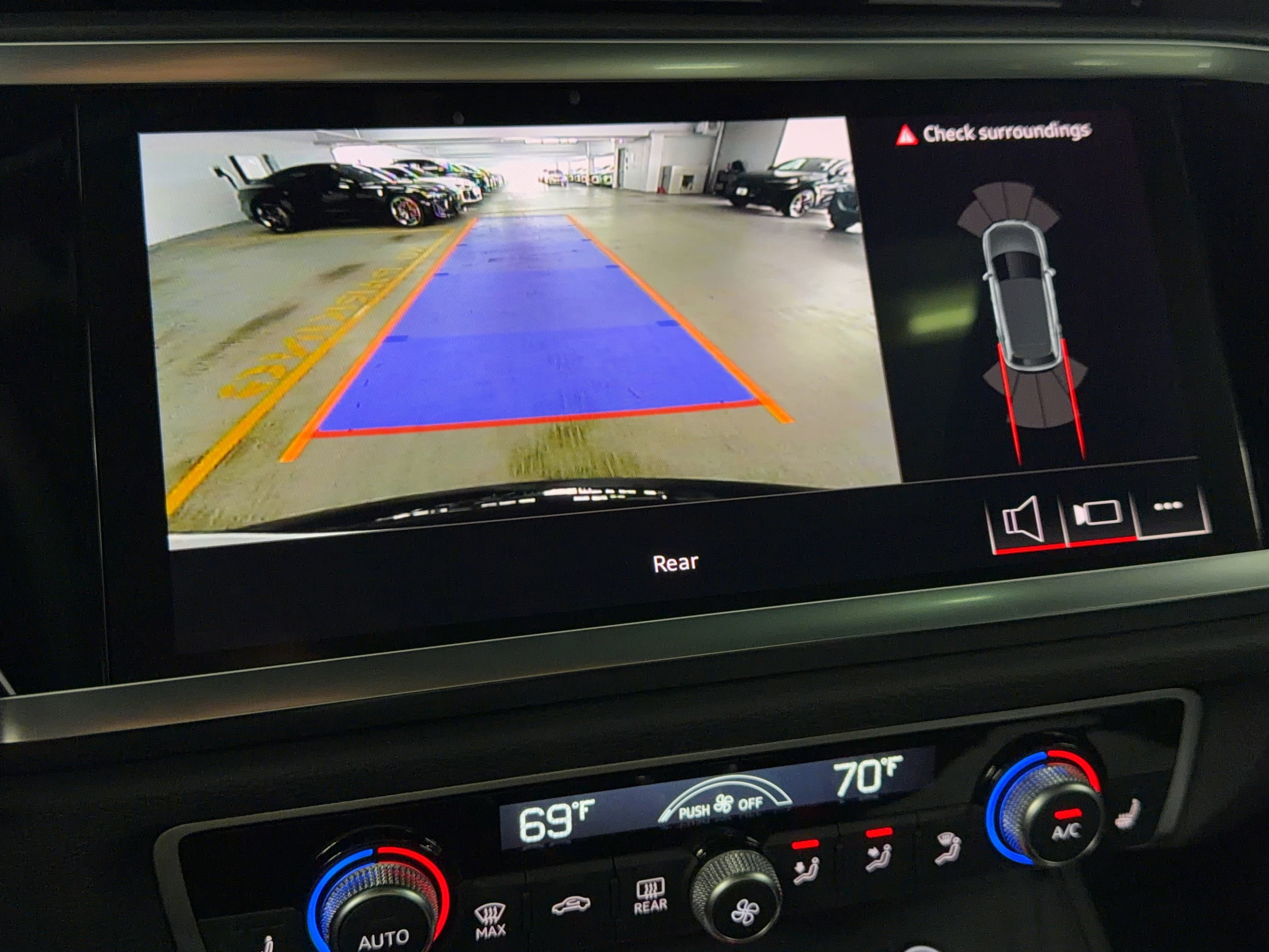 Certified 2025 Audi Q3 2.0T Premium w/ Convenience Package image 24