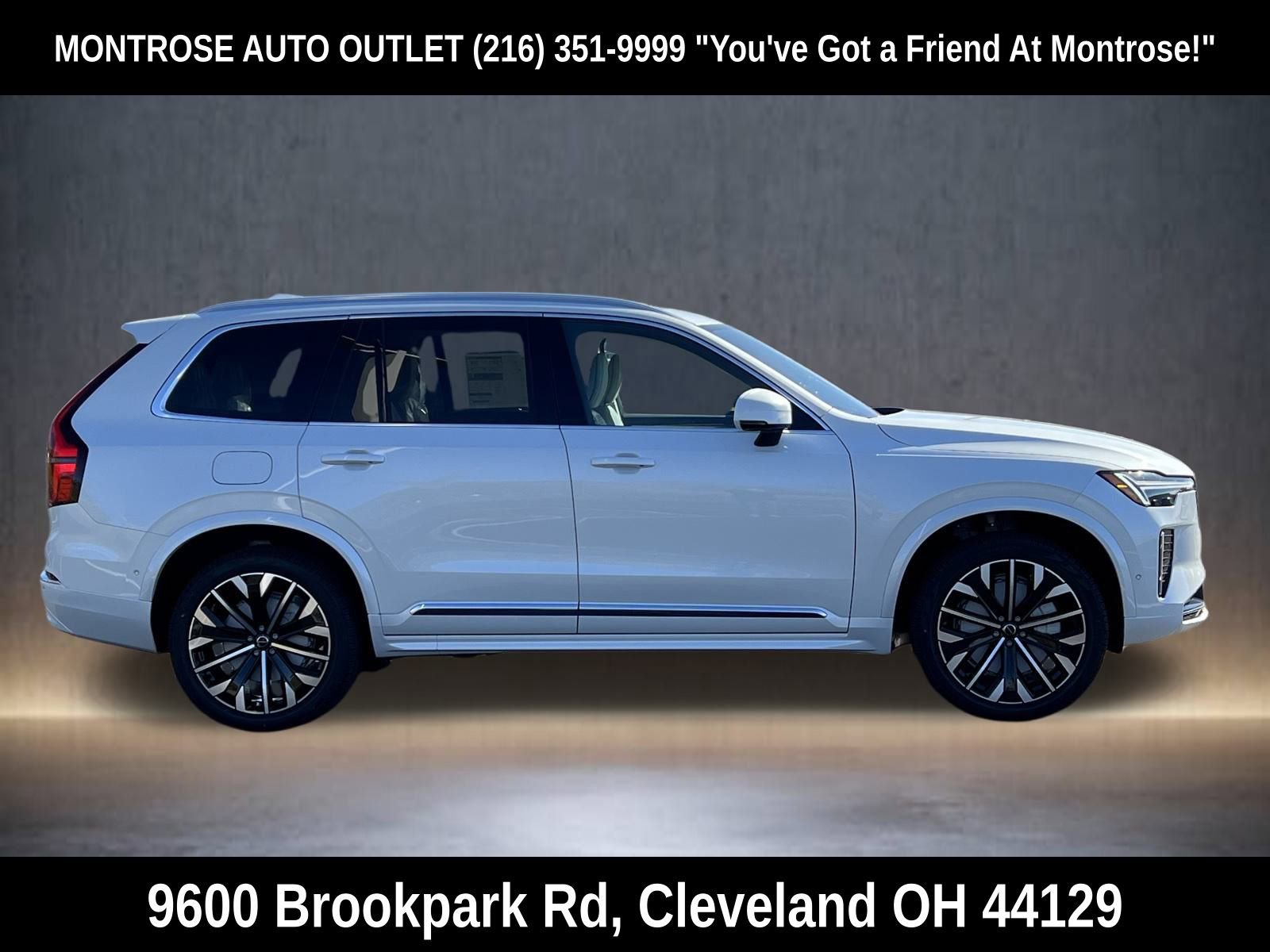 New 2026 Volvo XC90 B6 Ultra w/ Protection Package image 5