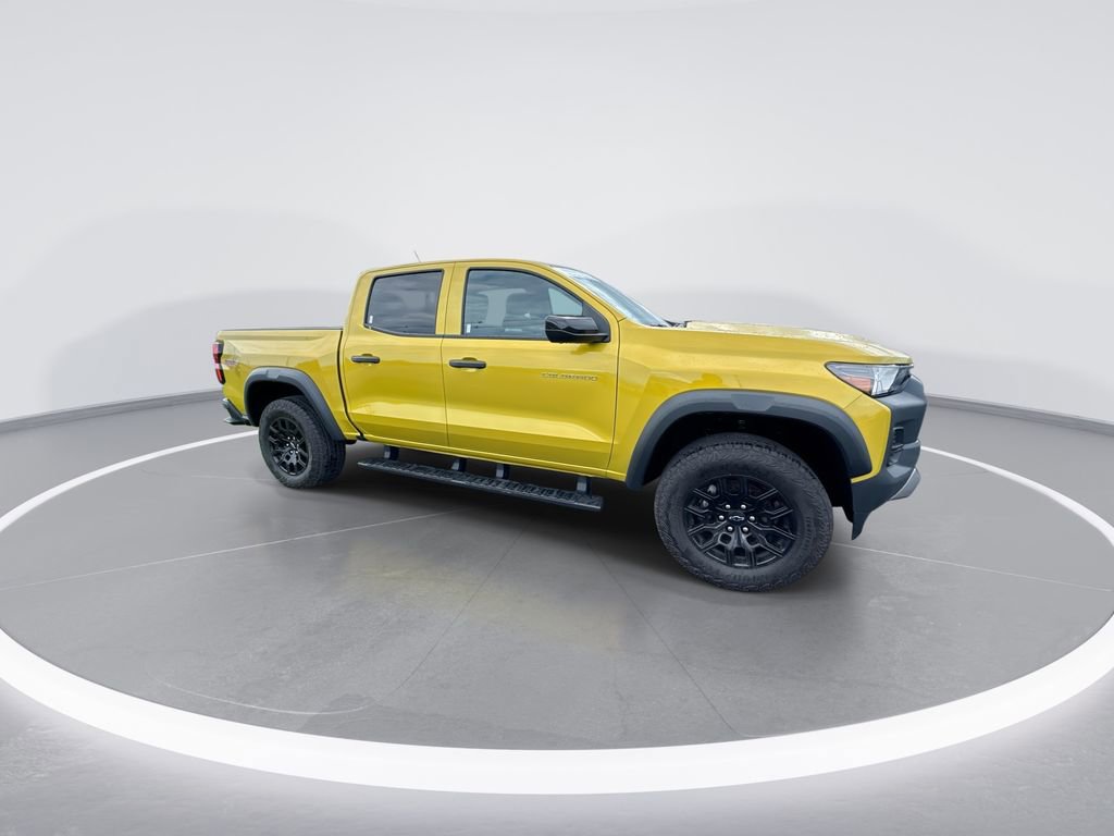 Used 2023 Chevrolet Colorado Trail Boss w/ Technology Package image 2