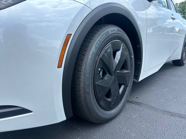 New 2026 Toyota Prius Plug-In Hybrid FWD image 10