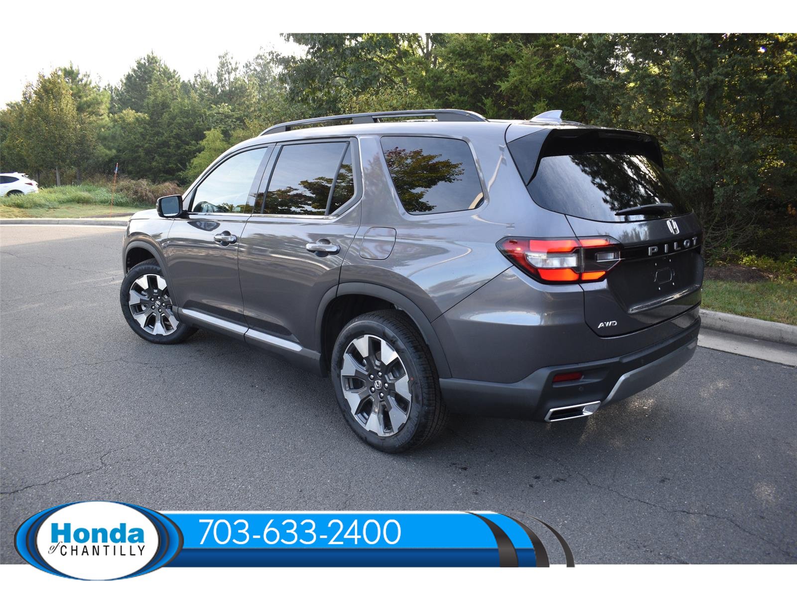 New 2026 Honda Pilot Touring image 5