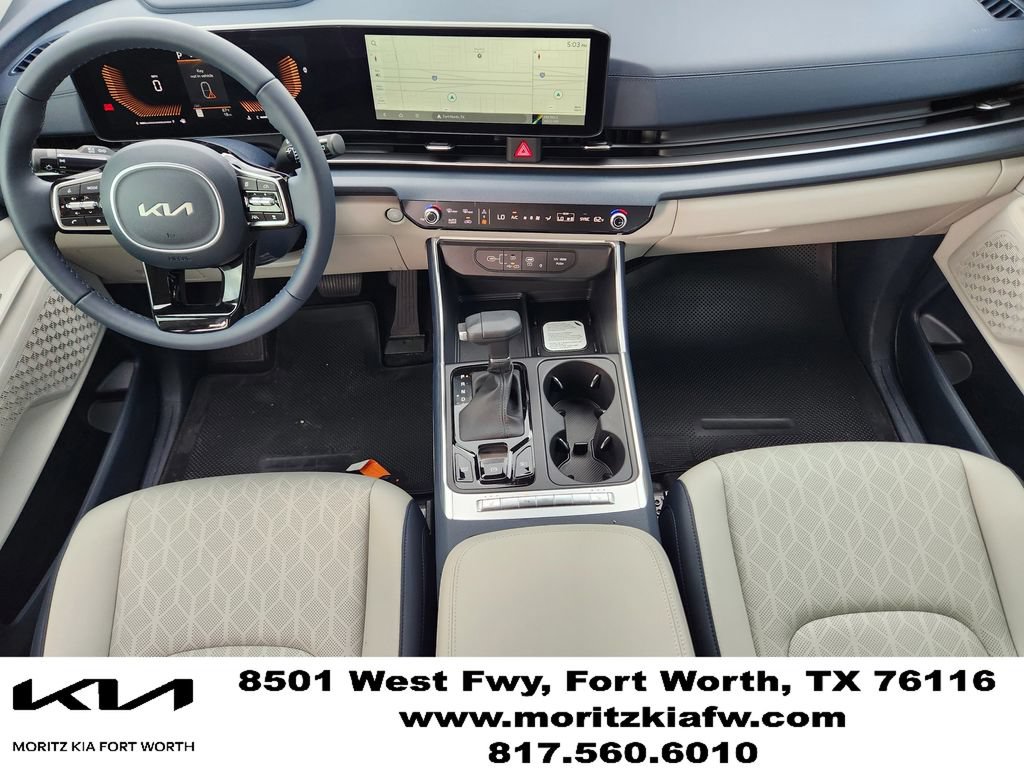 New 2026 Kia Carnival EX FWD image 18