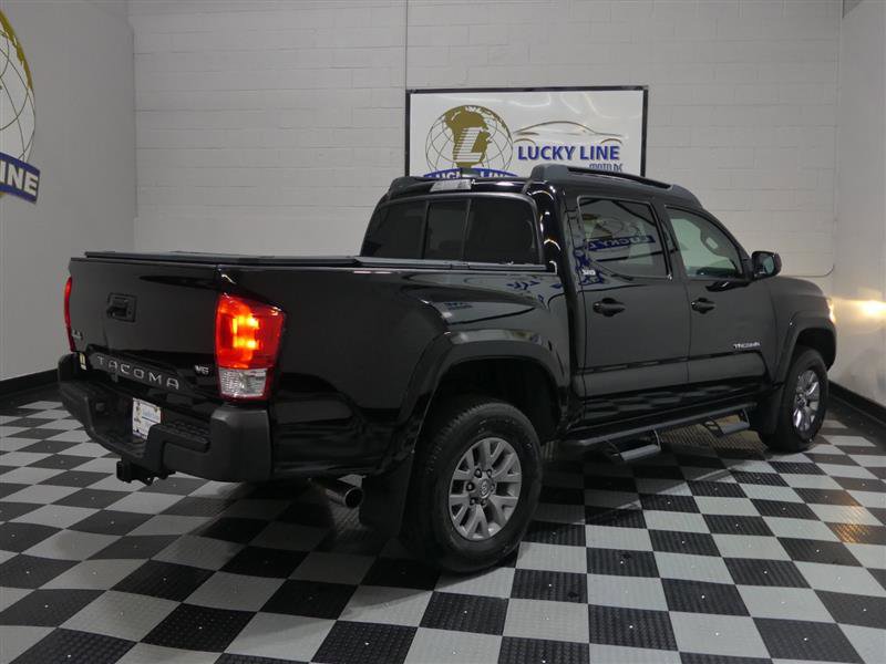 Used 2016 Toyota Tacoma SR5 w/ SR5 Appearance Package (SN) image 10