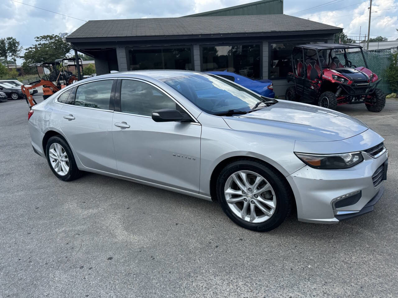 Used 2018 Chevrolet Malibu LT image 12