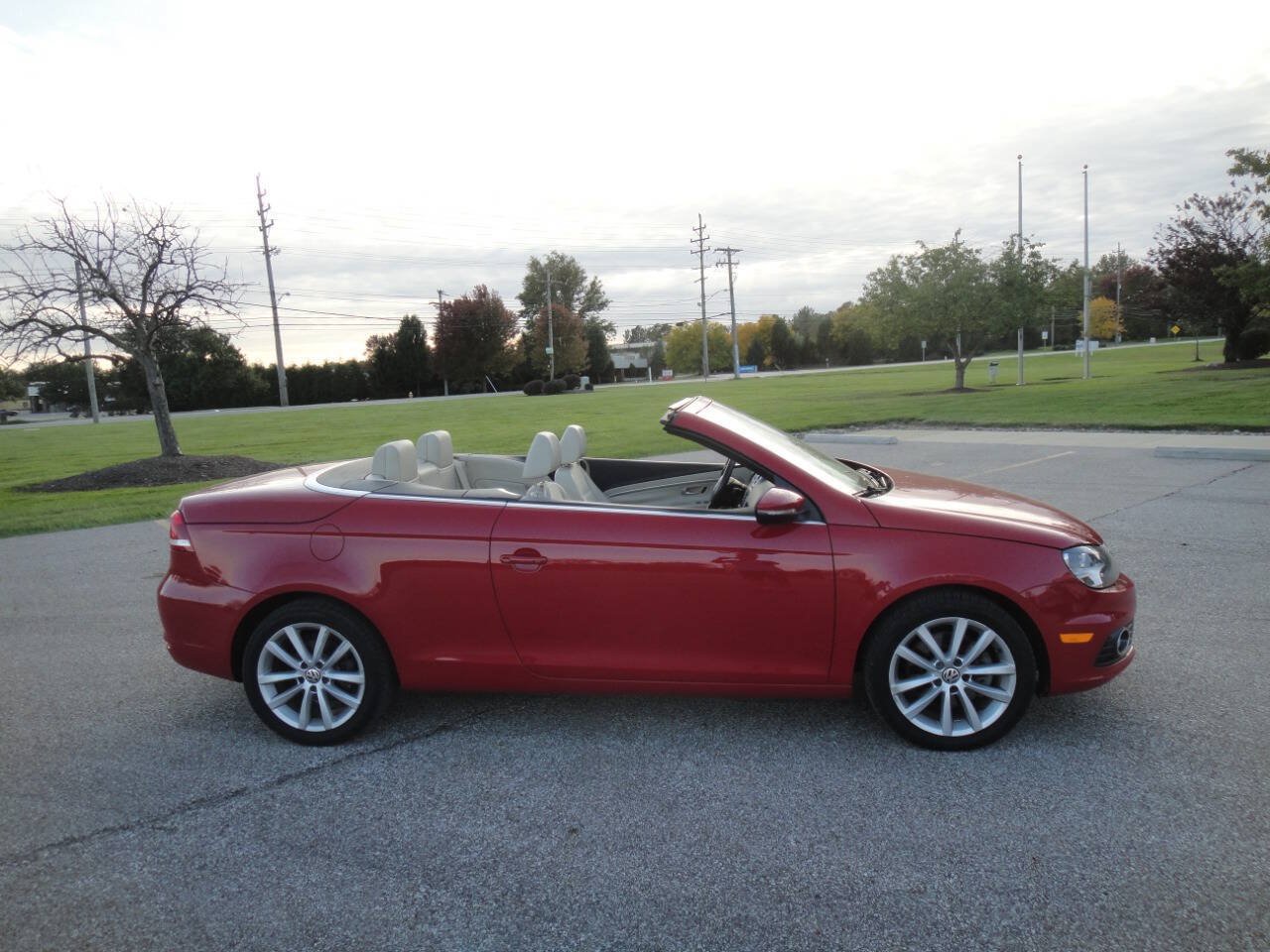 Used 2012 Volkswagen Eos Komfort FWD image 11