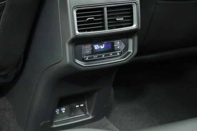 New 2025 Volkswagen Atlas SEL Premium R-Line image 39