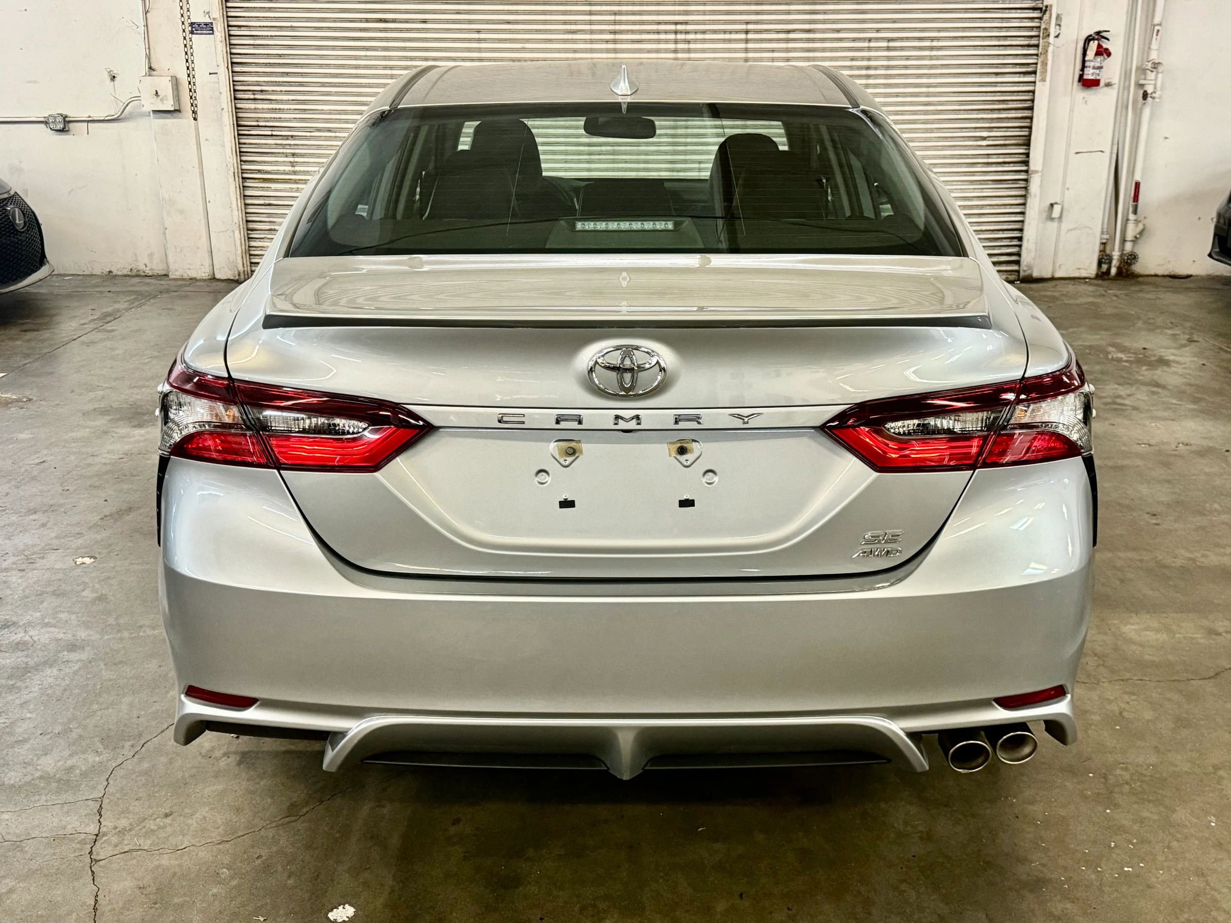 Used 2023 Toyota Camry SE image 6