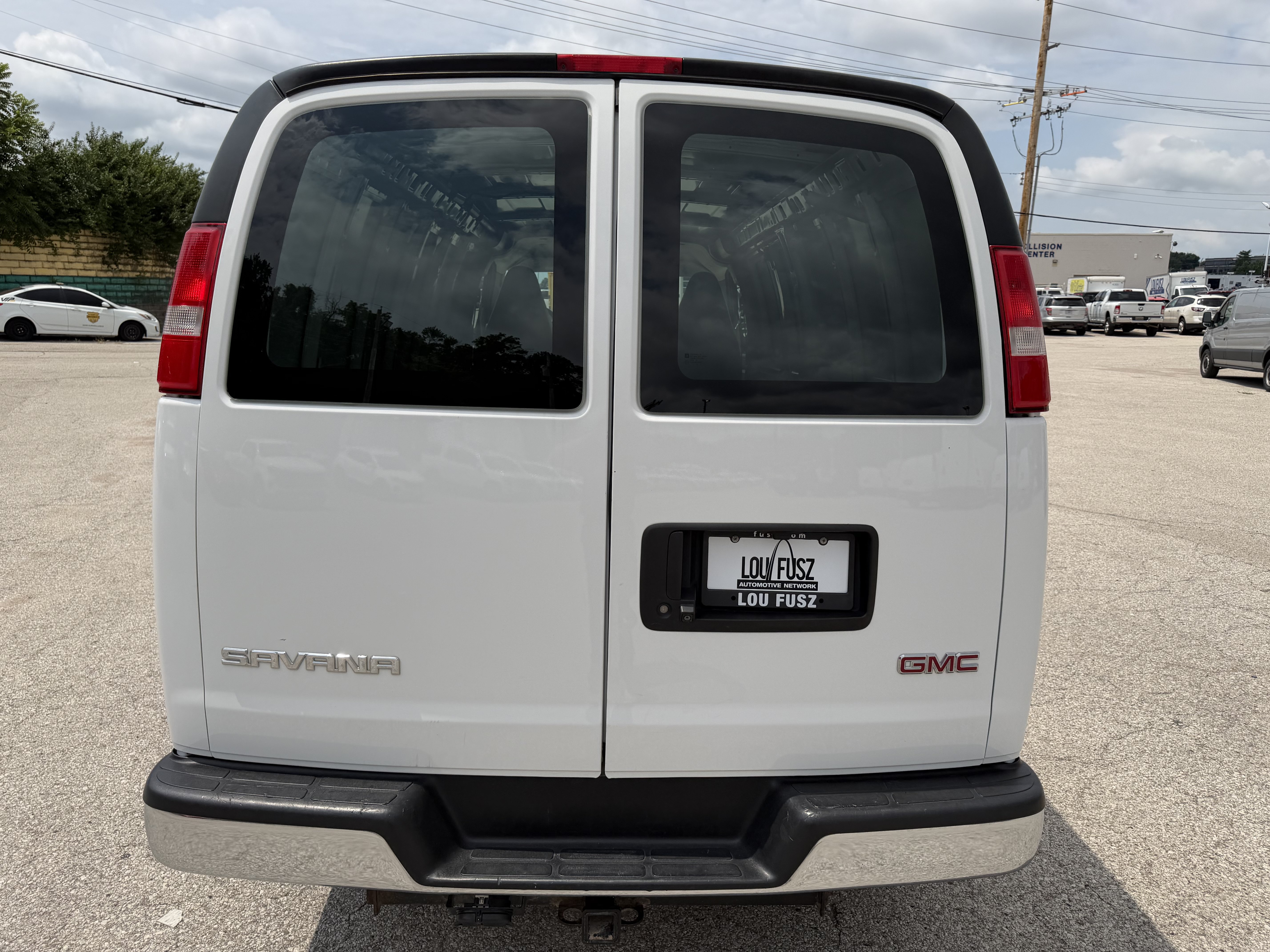Used 2022 GMC Savana 3500 Extended w/ Driver Convenience Package RWD image 6