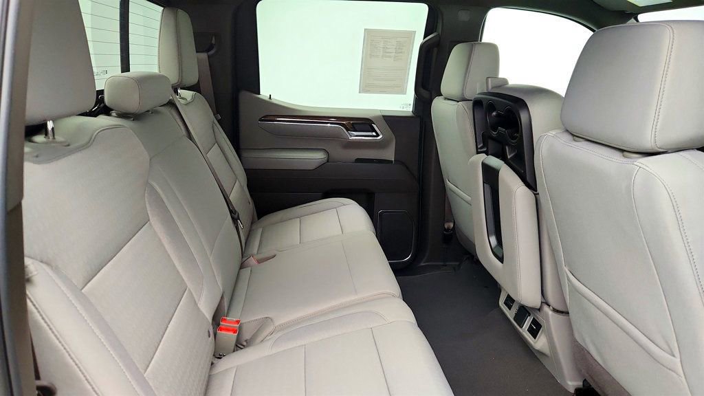 Used 2025 Chevrolet Silverado 1500 LT image 22