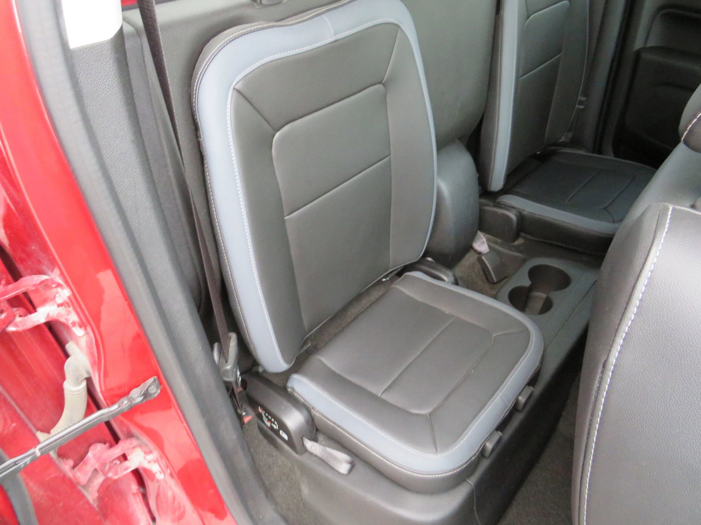 Used 2015 Chevrolet Colorado Z71 image 34