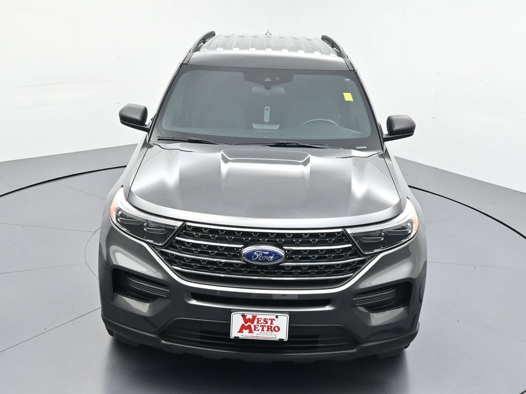 Used 2020 Ford Explorer XLT w/ Comfort Package AWD/4WD image 4