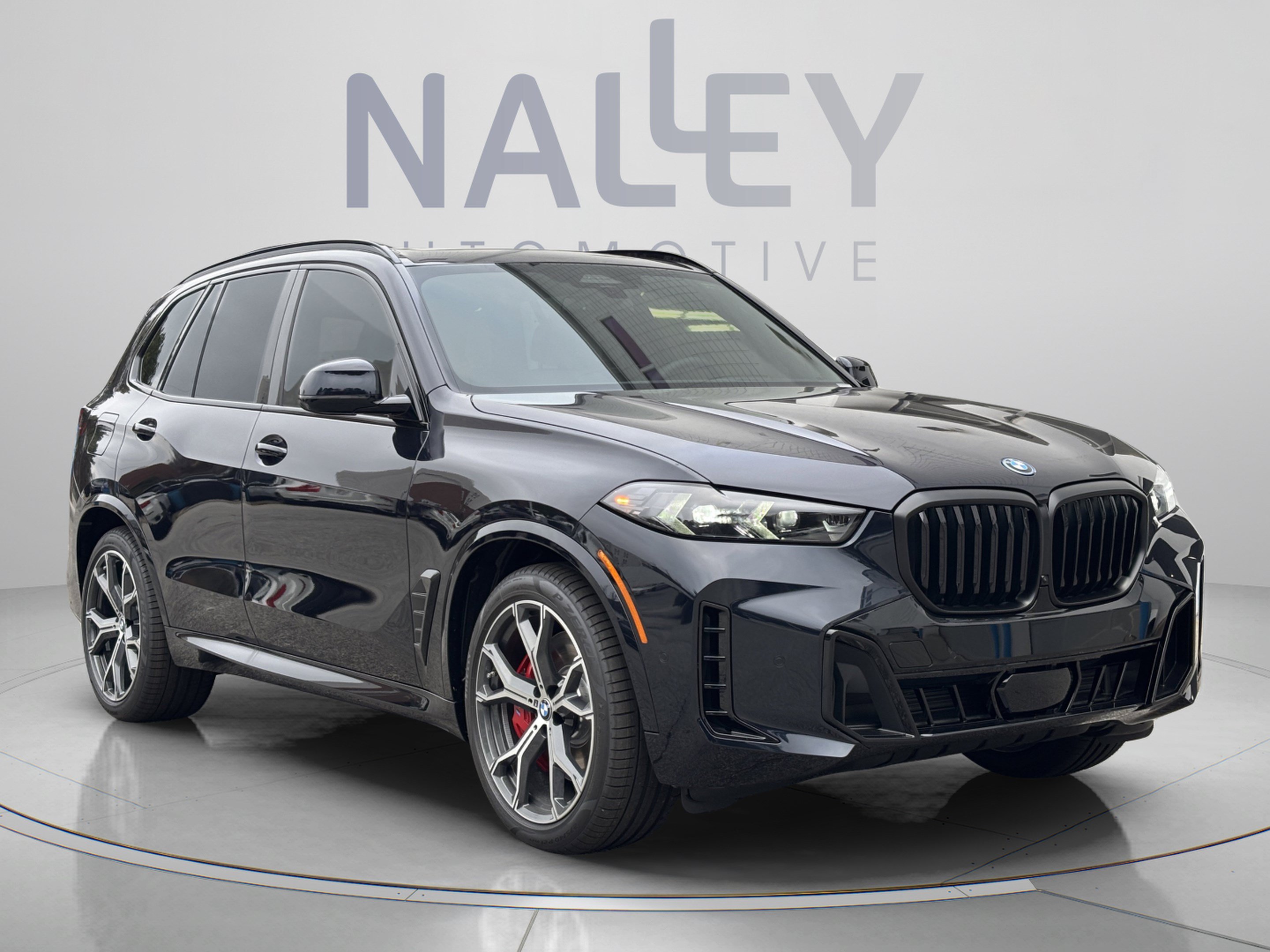 Used 2026 BMW X5 xDrive50e w/ M Sport Package AWD/4WD image 1