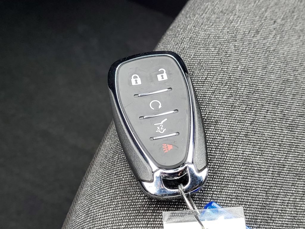 Used 2024 Chevrolet Equinox LT w/ LPO, Floor Liner Package FWD image 30